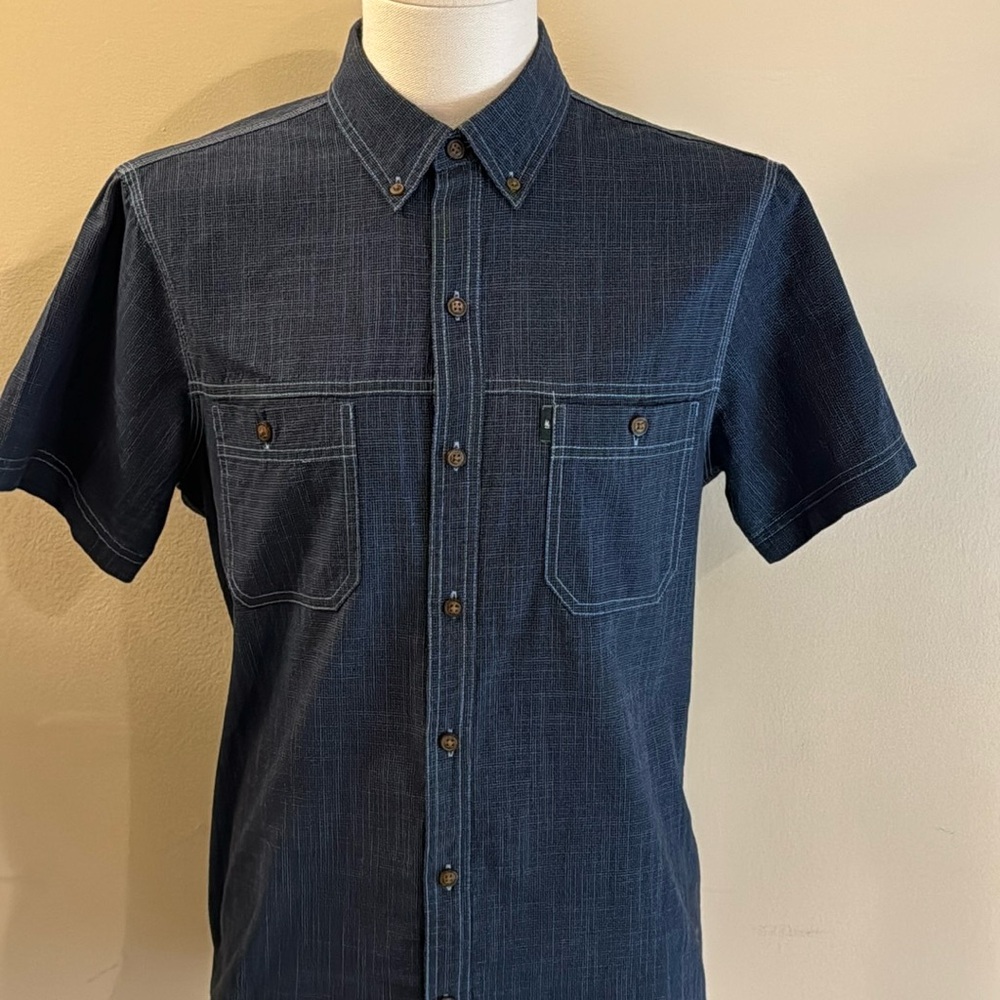 GH Bass Men’s CHAMBRAY SHIRT M Button Up Shirt